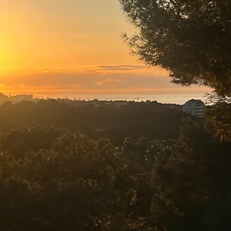 Suite F Up, Rio Real, Marbella ماربيا