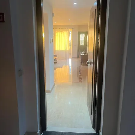 Suite F Up, Rio Real, Marbella * ماربيا